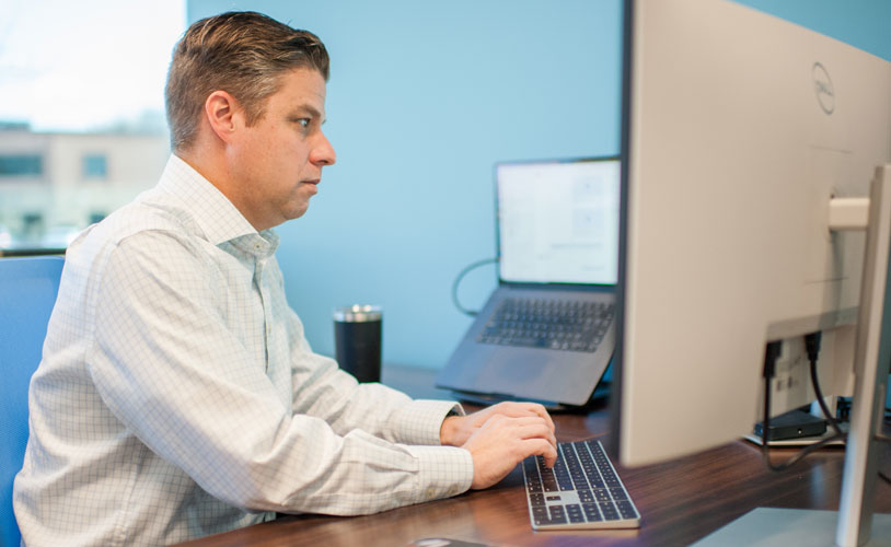 IT support for professional services businessman